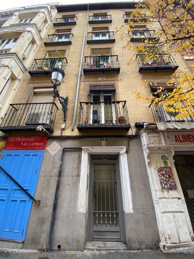 Piso De Diseno Junto Teatro Real Apartamento Madrid Exterior foto